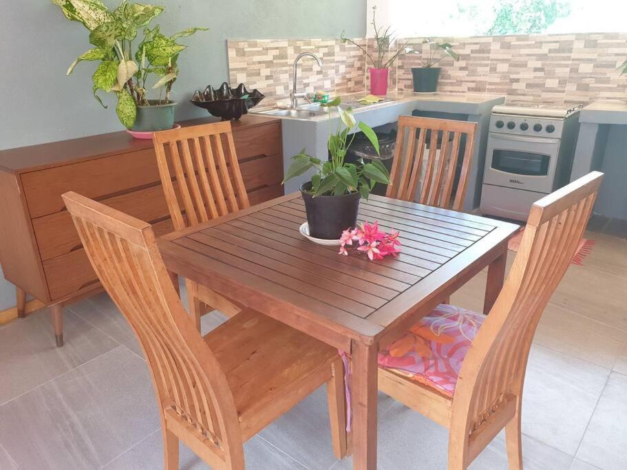 Ohana Location Ravissant Appart Spacieux Parking Gratuit A Uturoa Lägenhet Exteriör bild