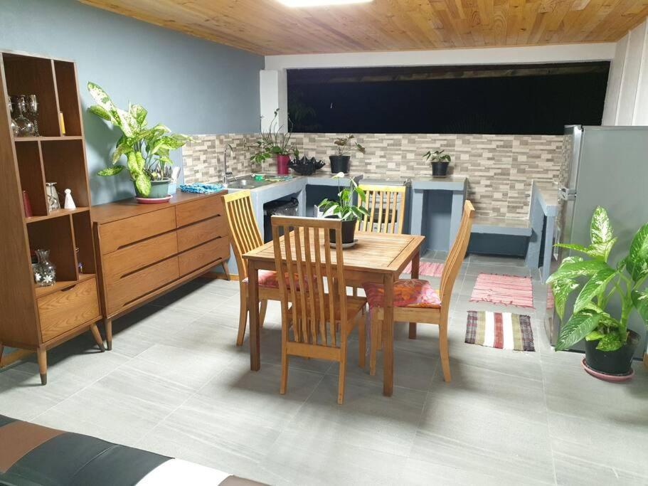 Ohana Location Ravissant Appart Spacieux Parking Gratuit A Uturoa Lägenhet Exteriör bild